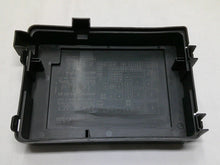 2007 - 2008 CHEVY EQUINOX GMC TERRAIN FUSE RELAY COVER LID 15278531 B8 - RarePartsFinder.Com