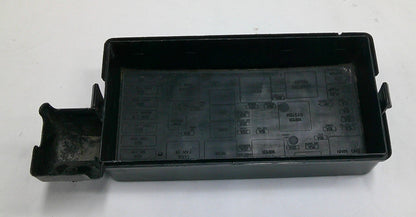 05 - 06 CHEVY EQUINOX  06 PONTIAC TORRENT FUSE RELAY COVER LID 15250620 B10