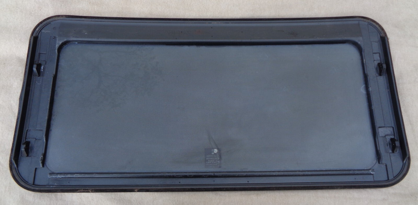 93 94 95 96 97 98 99 VOLKSWAGON JETTA SUNROOF GLASS OEM FREE SHIPPING!