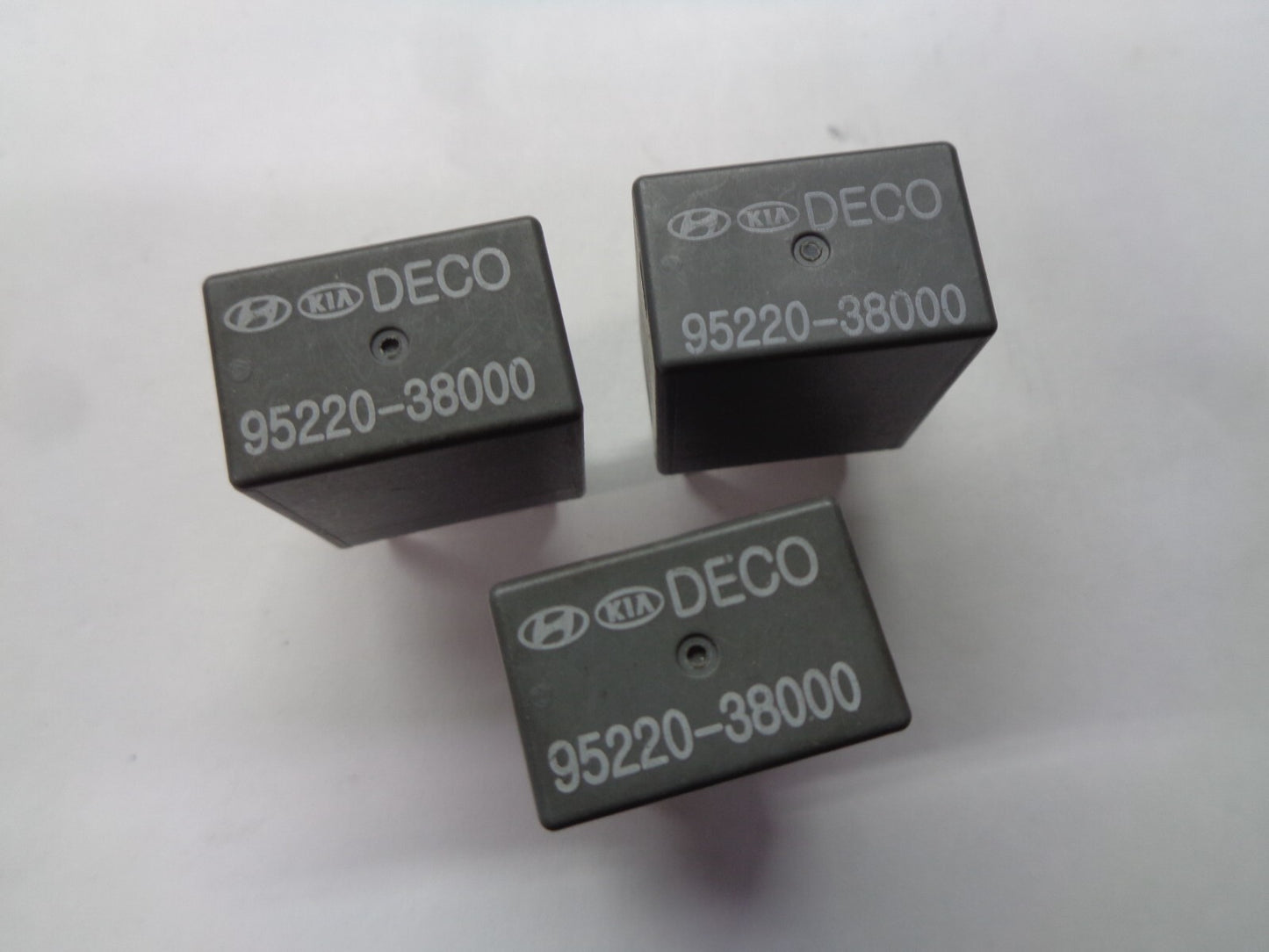 LOT OF 3 HYUNDAI  RELAY 95220-38000 TESTED 1 YEAR WARRANTY OEM  HY1