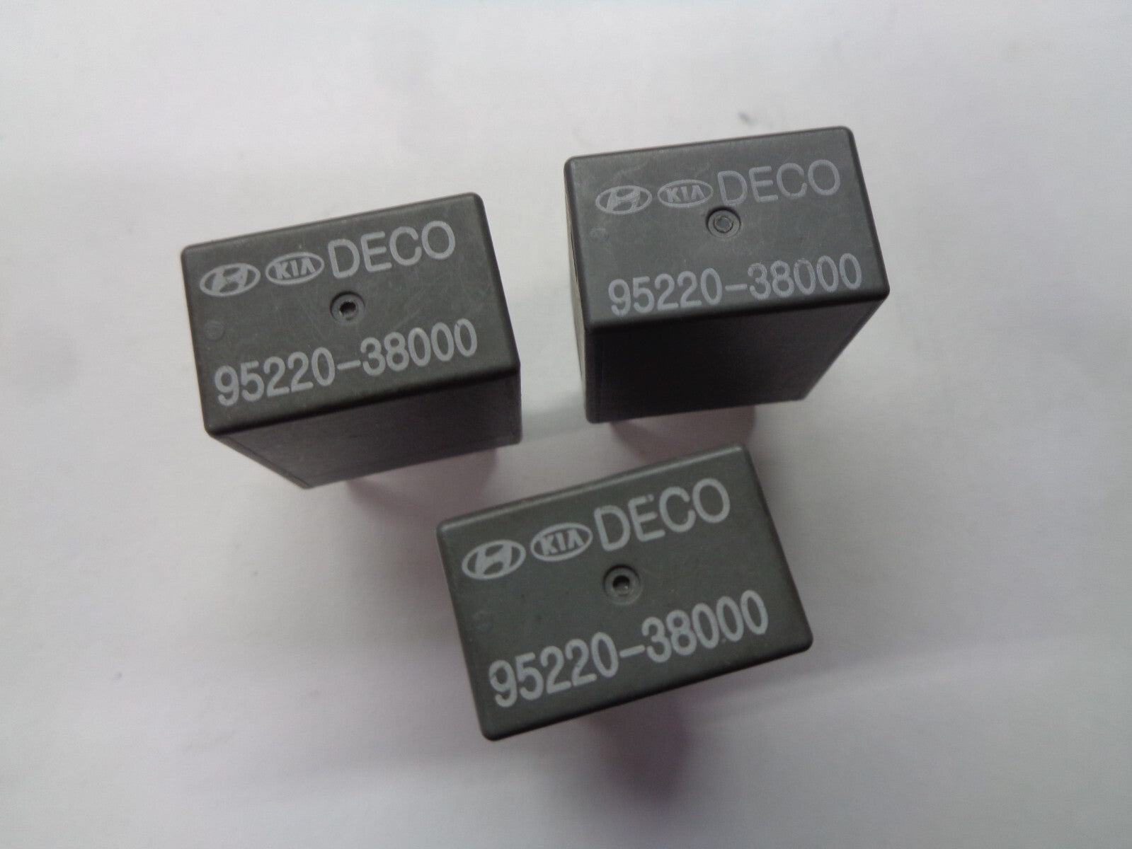 LOT OF 3 HYUNDAI  RELAY 95220-38000 TESTED 1 YEAR WARRANTY OEM  HY1