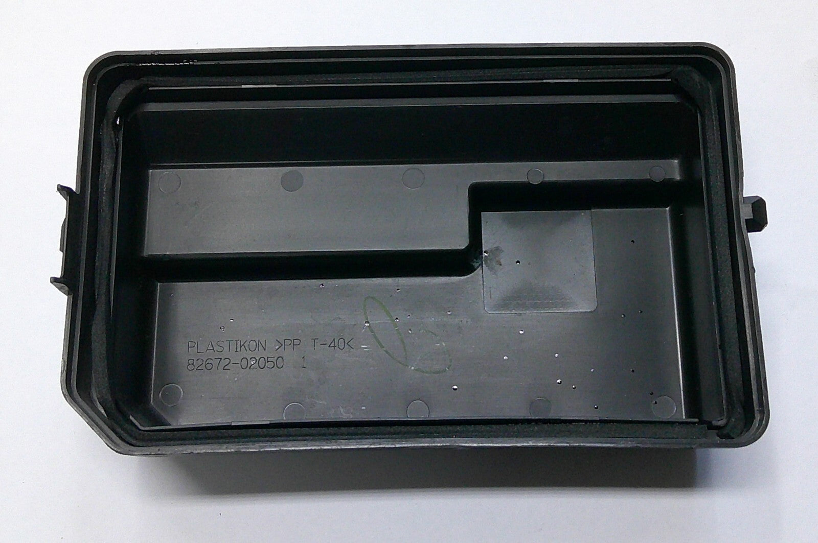 1998 - 2002 TOYOTA COROLLA ENGINE FUSE BOX RELAY LID COVER82672-02050 B6 - RarePartsFinder.Com
