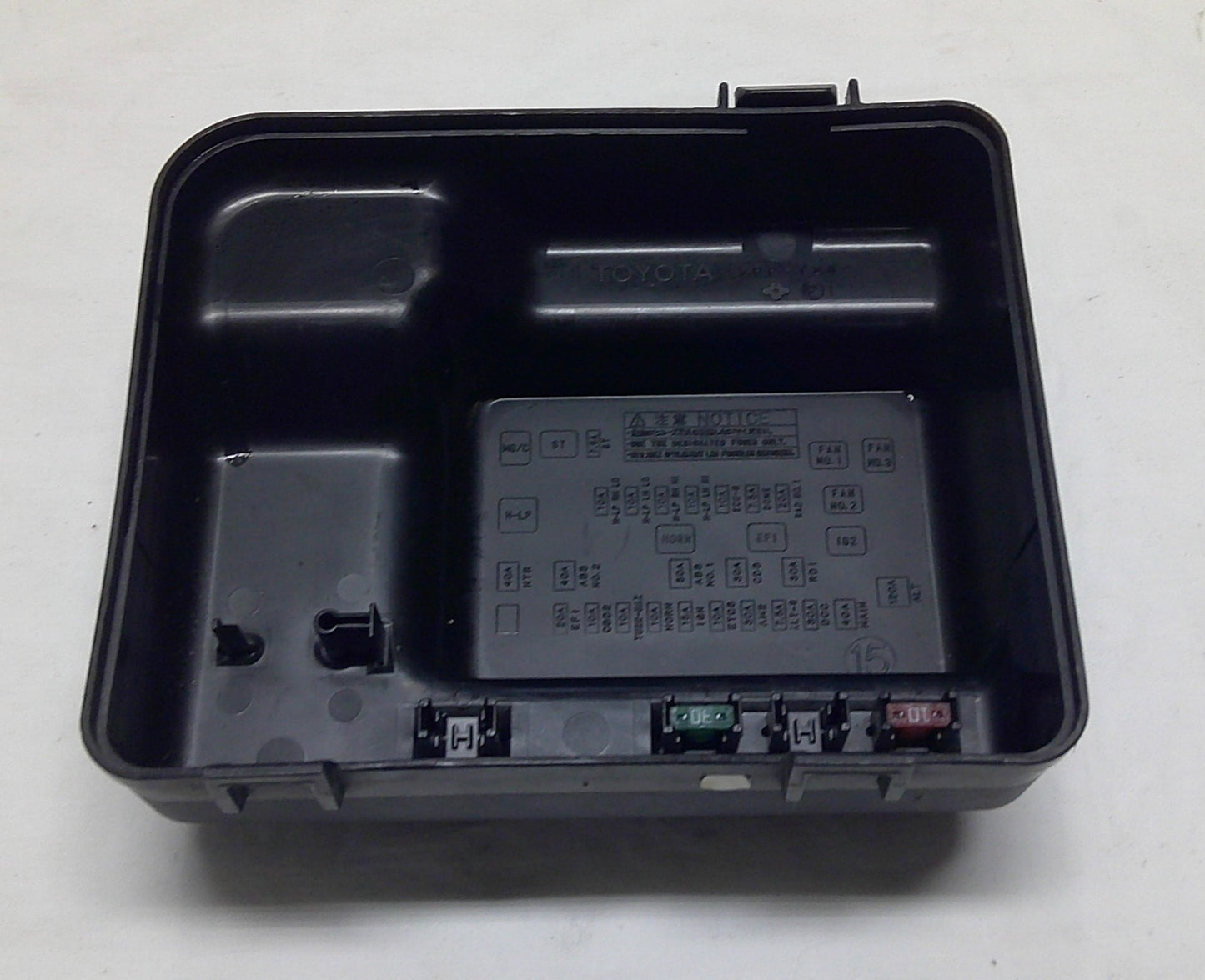 2005 - 2010 Scion TC Engine Compartment Fuse Relay Box Cover Lid 82662-21050 R2