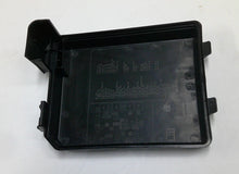 2015 - 2016 Chevy Trax Engine Compartment Fuse Relay Cover Lid 42342541 B10