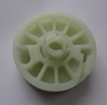 Right Window Regulator Sprocket Spool for Tucson Optima Sportage Free Shipping! - RarePartsFinder.Com