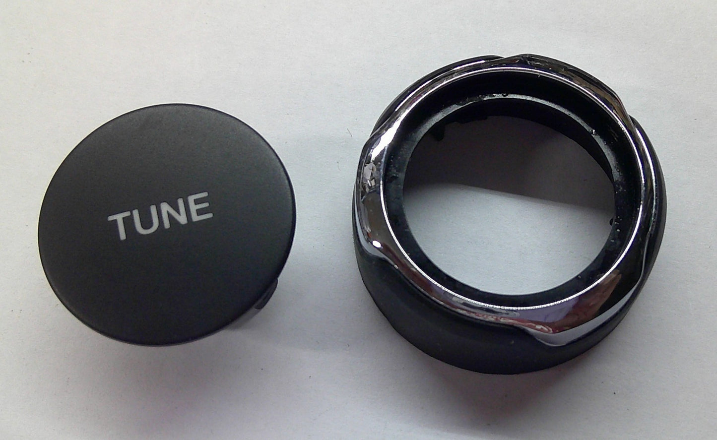 2014 - 2017 FORD FUSION STEREO TUNER RADIO TUNE KNOB OEM FACTORY - RarePartsFinder.Com
