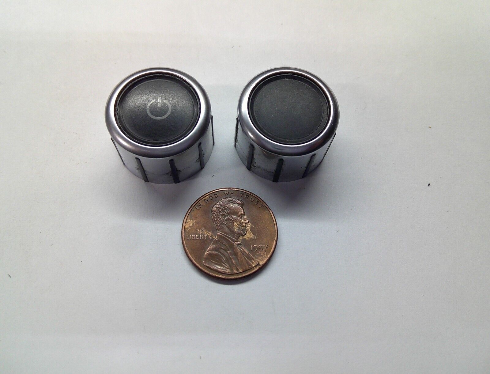 2010 VOLKSWAGON TIGUAN RADIO STEREO TUNER KNOB SET OEM FREE SHIPPING - RarePartsFinder.Com