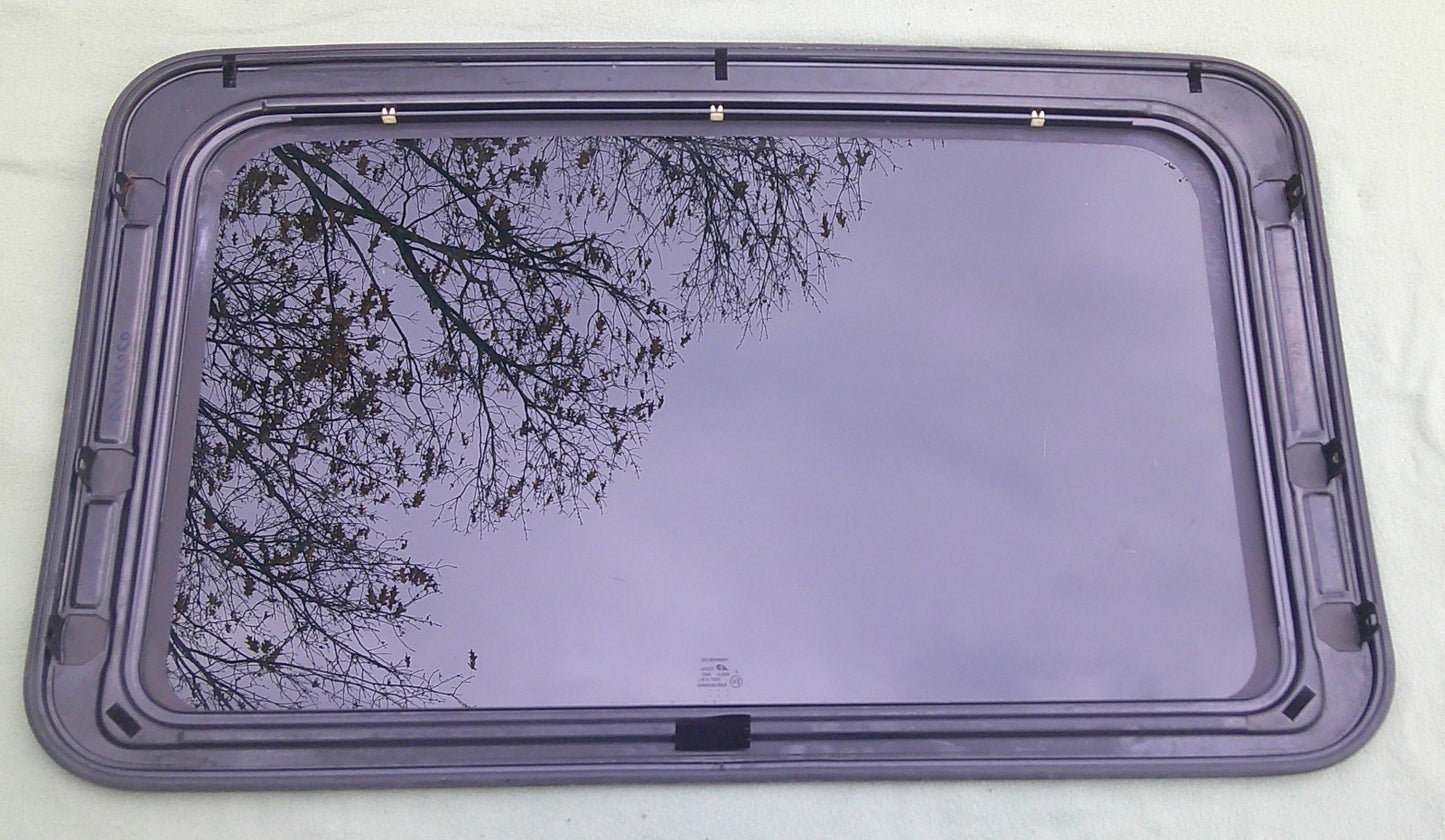 SEVILLE DEVILLE ELDORADO FLEETWOOD OEM FACTORY SUNROOF GLASS PANEL 12371674