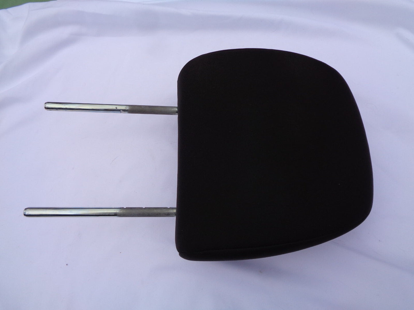 2011 - 2012 FORD ESCAPE FRONT L R SEAT HEADREST BLACK CLOTH GOOD CONDITION R1 - RarePartsFinder.Com