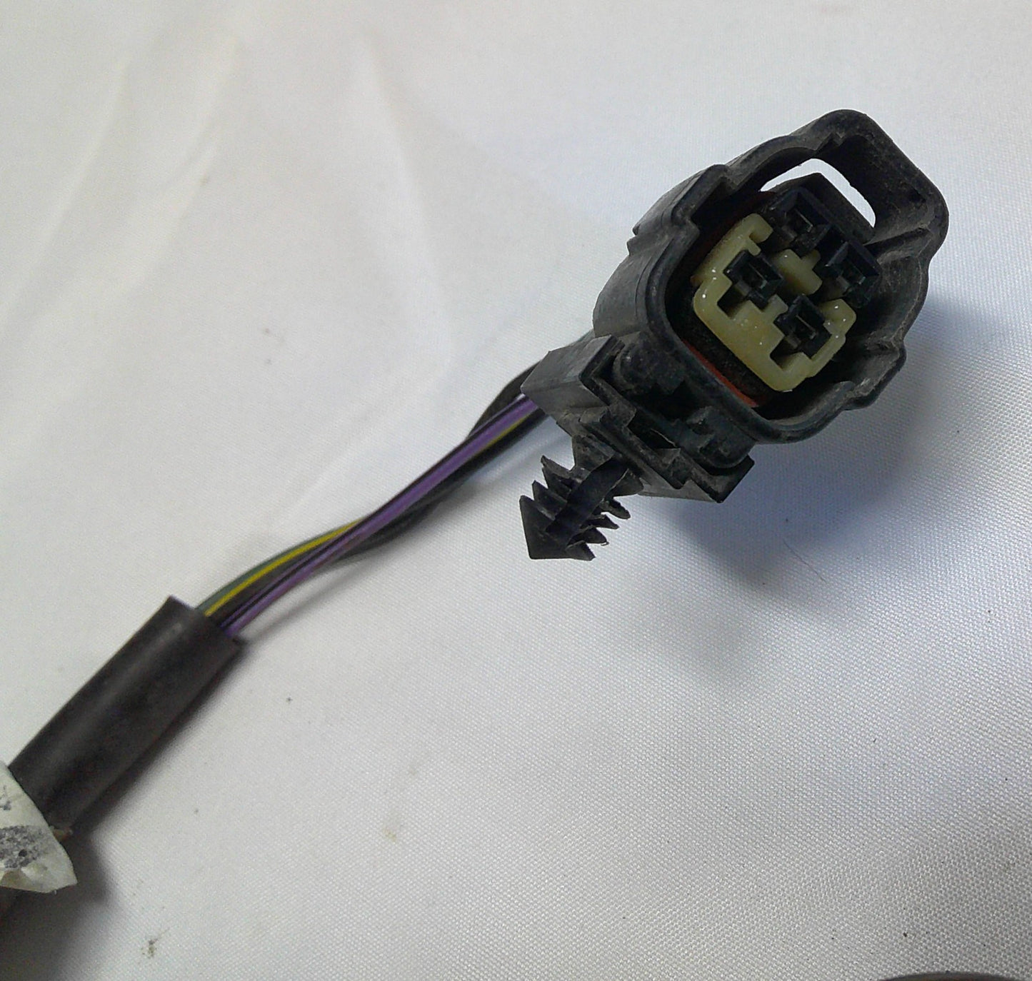 1994 - 1996 Dodge Ram Socket Rear Taillight Brake Plug Pigtail 56020077  A10 - RarePartsFinder.Com