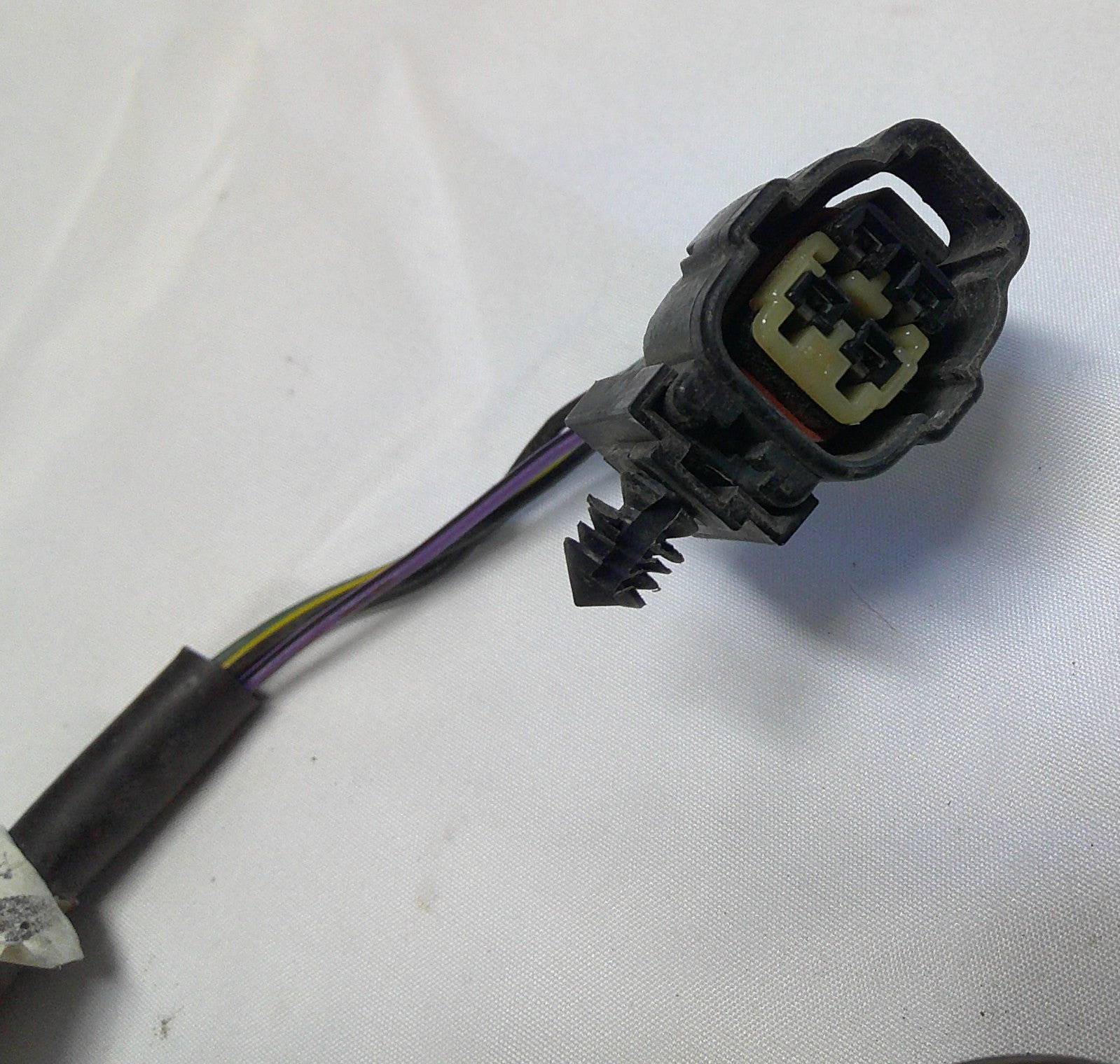 1994 - 1996 Dodge Ram Socket Rear Taillight Brake Plug Pigtail 56020077  A10 - RarePartsFinder.Com