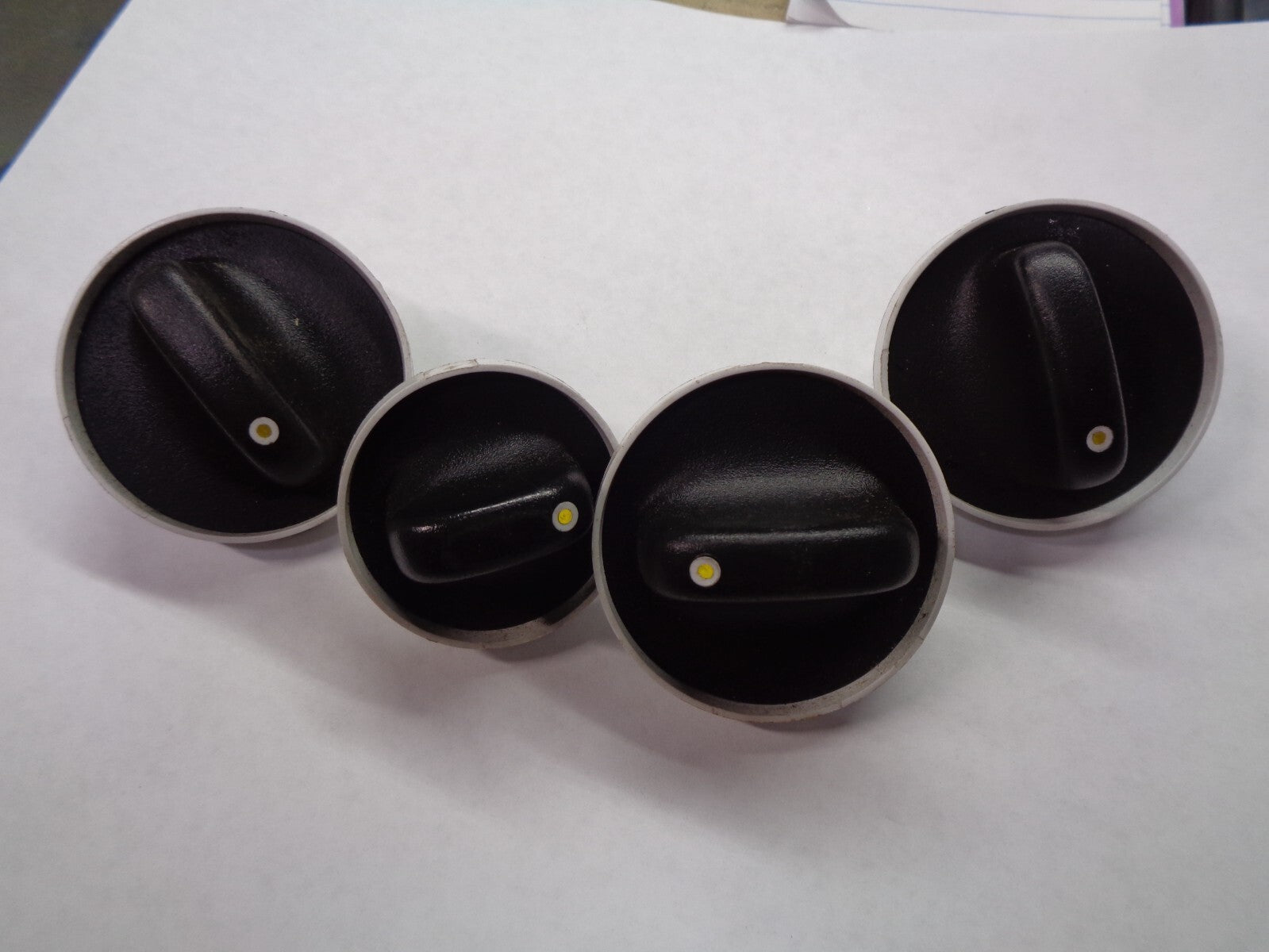 95 - 99 DODGE NEON OEM AC HEATER CLIMATE CONTROL KNOB SET OF 4 OEM! Free Ship