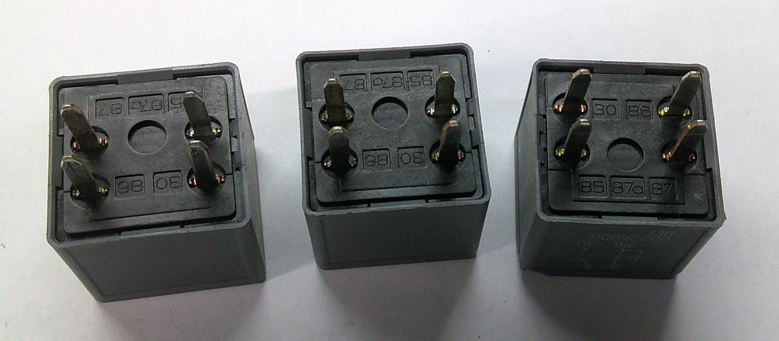 USA SELLER GENUINE GM OEM TYCO RELAY LOT 12193604 FREE SHIP 1 YEAR WARRANTY GM8 - RarePartsFinder.Com