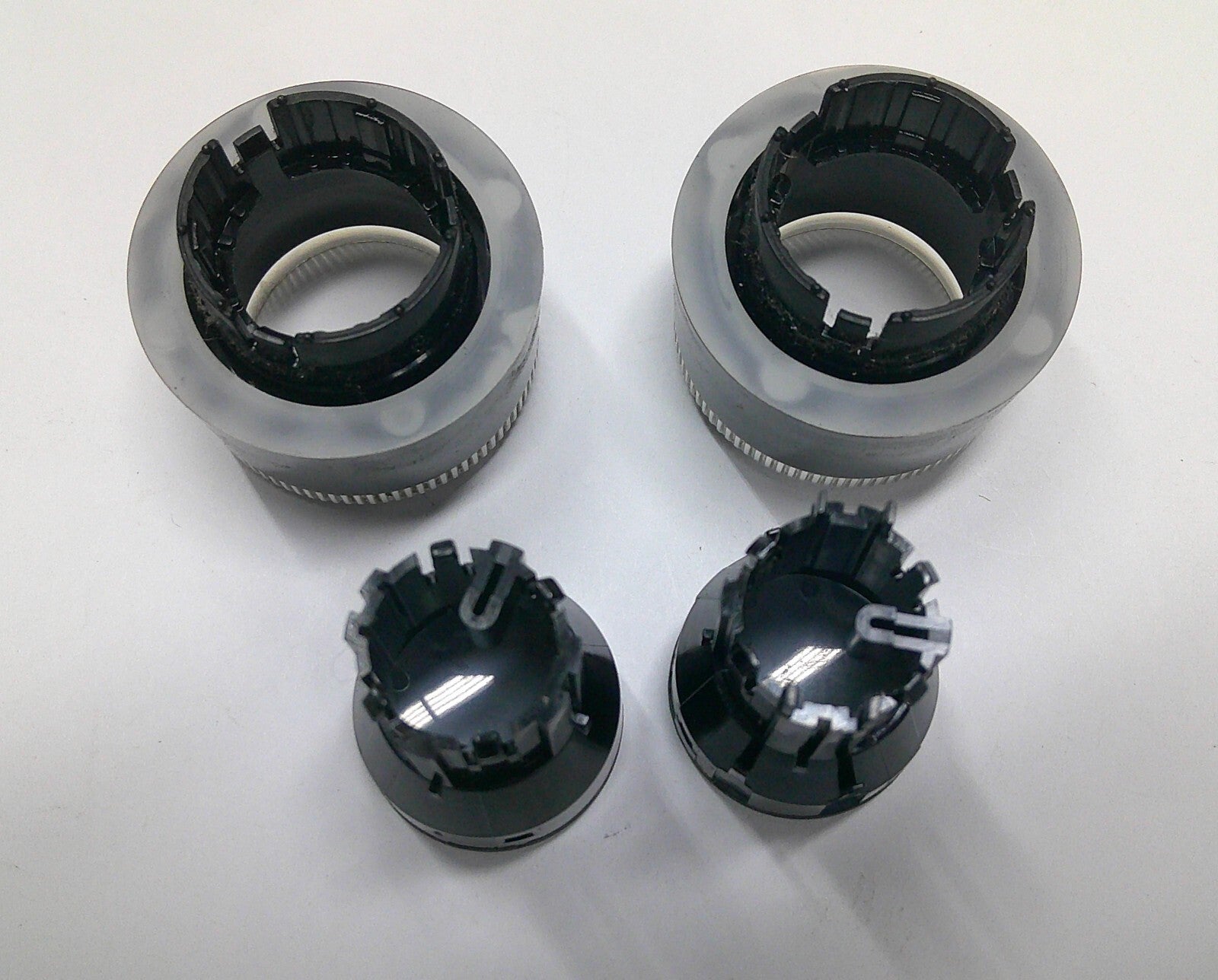 2005 - 2010 HONDA ODYSSEY STEREO RADIO TUNER KNOB SET FREE SHIPPING! - RarePartsFinder.Com