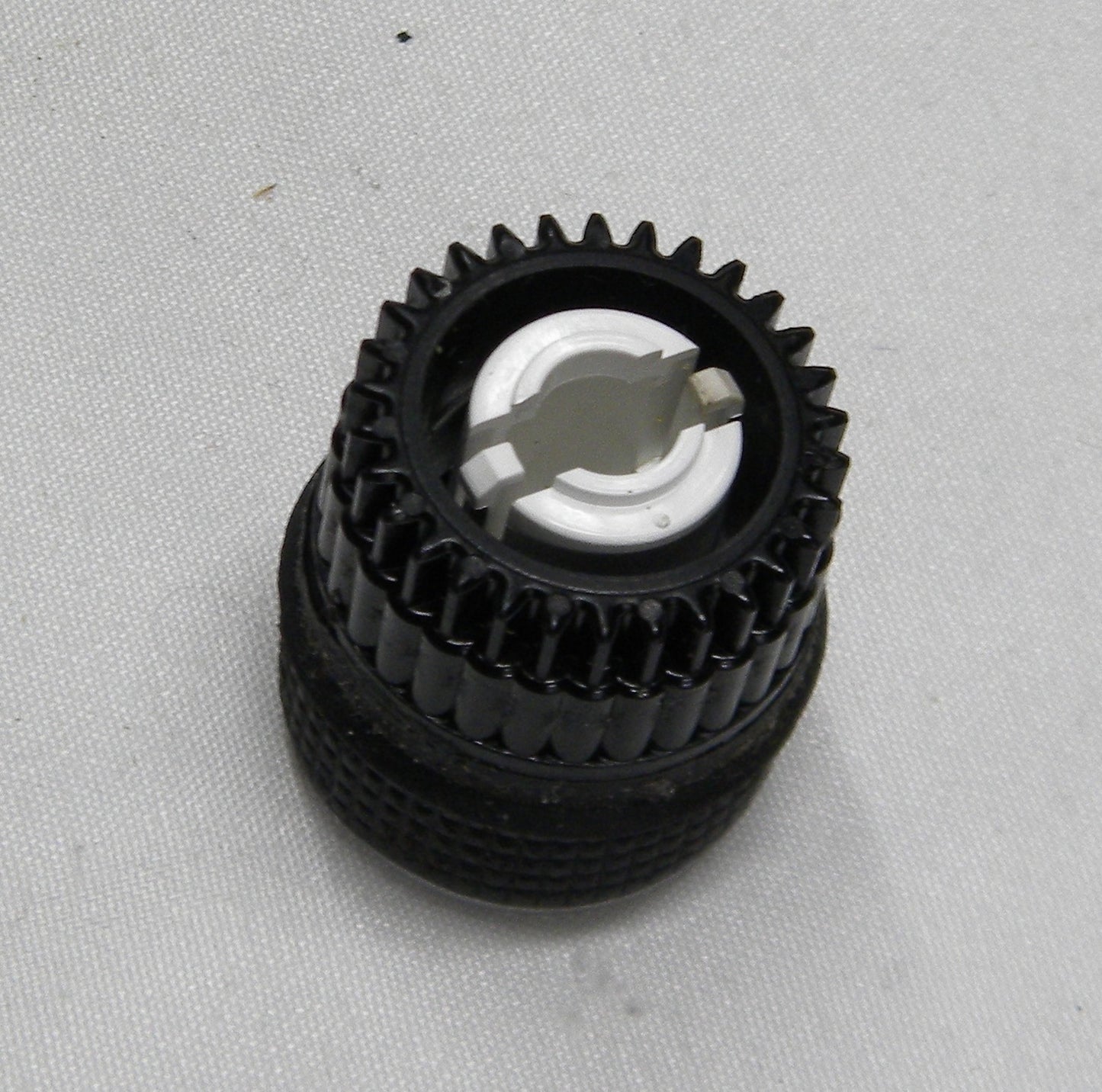 2013 Buick Encore Radio Stereo Volume Control Knob OEM