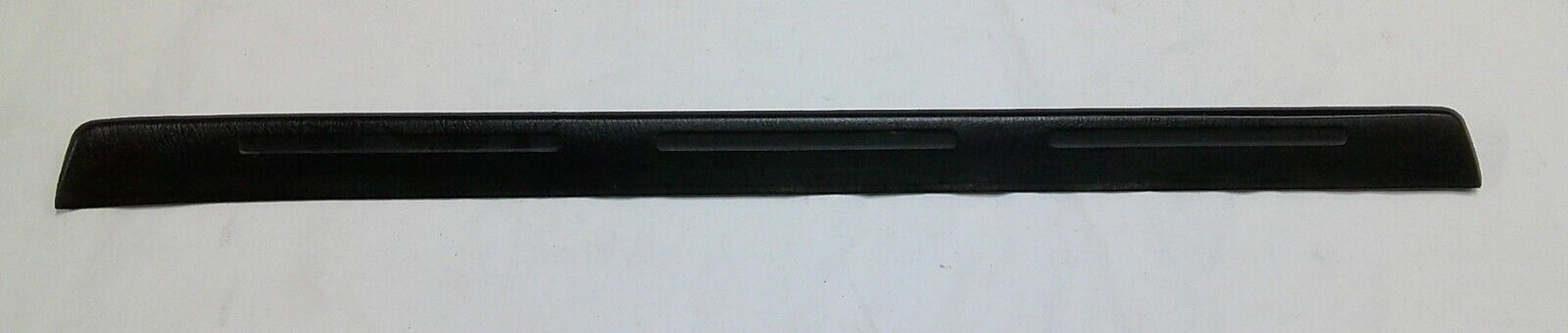 01 - 07 TOYOTA HIGHLANDER DRIVER DOOR FRONT SILL 67912-48010 OEM FREE SHIP B6