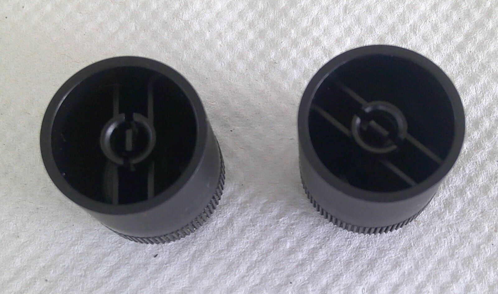 2012 2013 HYUNDAI ACCENT RADIO STEREO CONTROL KNOB SET OEM FREE SHIPPING! - RarePartsFinder.Com