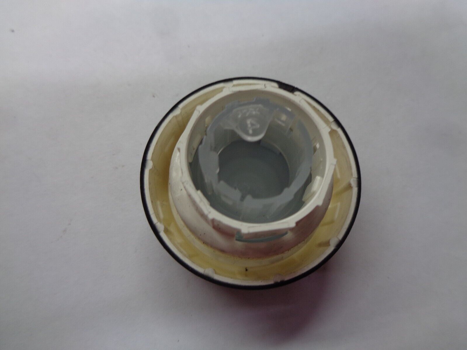 2008 MAZDA TRIBUTE RADIO STEREO TUNER CONTROL KNOB SET OEM FREE SHIPPING - RarePartsFinder.Com