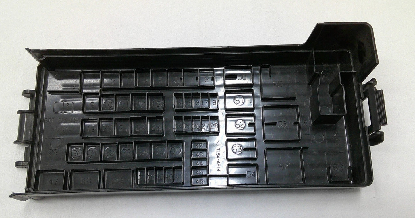 2005 - 2007 FORD FIVE HUNDRED 500 FUSE RELAY COVER LID 6E5Z-14A003-AA B2
