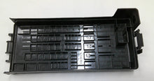 2005 - 2007 FORD FIVE HUNDRED 500 FUSE RELAY COVER LID 6E5Z-14A003-AA B2
