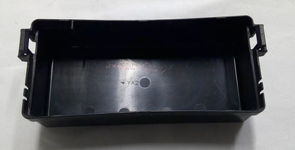 INFINITI QX4 FUSE RELAY COVER LID  B2