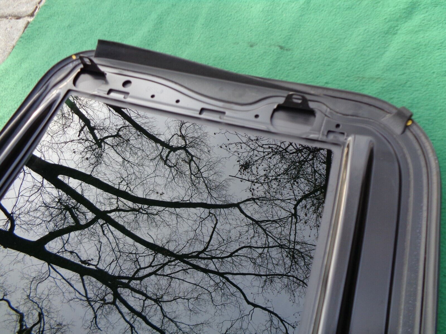 2017 SUBARU LEGACY SEDAN OEM YEAR SPECIFIC FACTORY SUNROOF GLASS  FREE SHIPPING - RarePartsFinder.Com