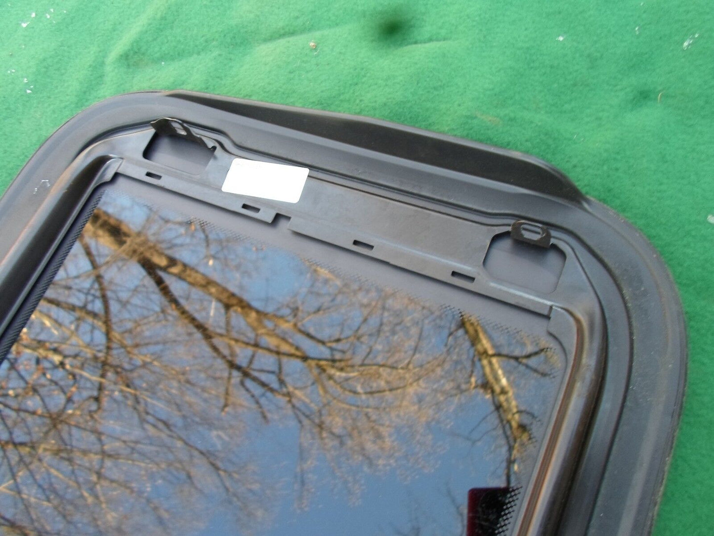2011 - 2019 FORD FIESTA OEM SUNROOF GLASS CE8Z-54500A18-A - RarePartsFinder.Com