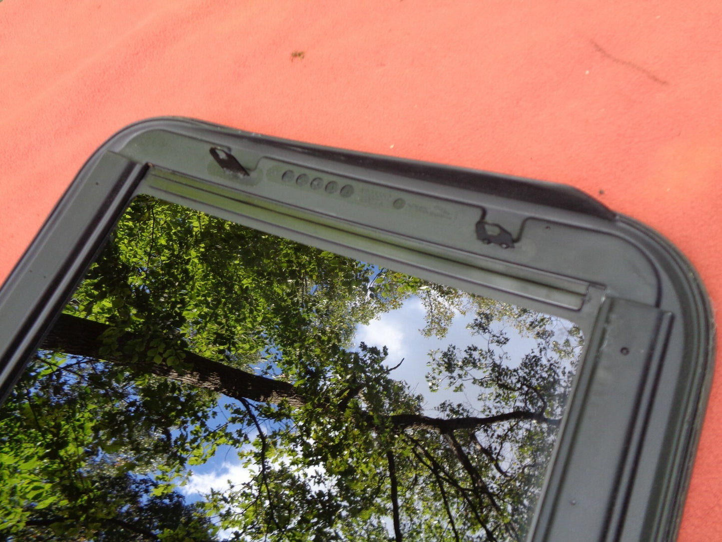 2013 JAGUAR XF OEM YEAR SPECIFIC SUNROOF GLASS NO ACCIDENT FREE SHIPPING! - RarePartsFinder.Com