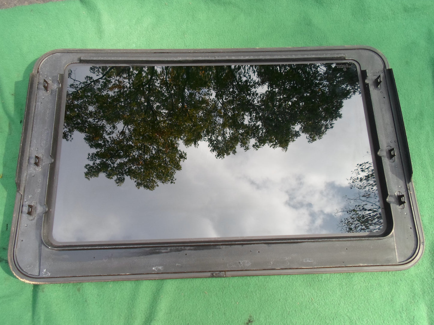 2007 CHRYSLER ASPEN OEM FACTORY YEAR SPECIFIC SUNROOF GLASS PANEL FREE SHIPPING!