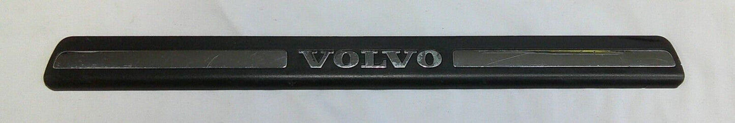 2001 - 2016 VOLVO S60 FRONT DRIVER DOOR SILL PLATE MOLDING SCUFF B2 - RarePartsFinder.Com