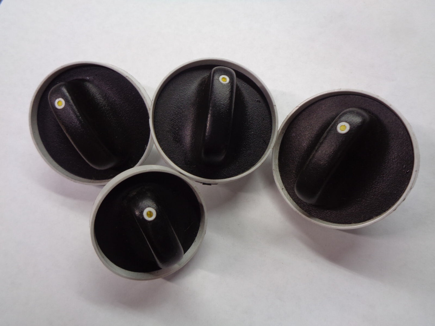 95 - 99 DODGE NEON OEM AC HEATER CLIMATE CONTROL KNOB SET OF 4 OEM! Free Ship