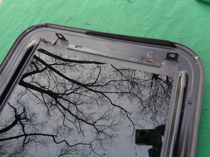 2010 - 2013 SUZUKI KIZASHI OEM FACTORY SUNROOF GLASS PANEL FREE SHIPPING!