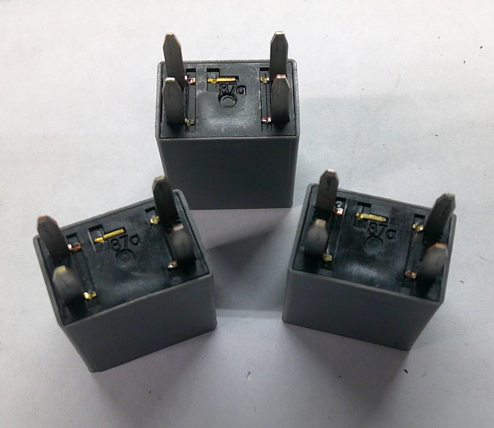 3 PC USA SELLER GM DELPHI RELAY 15328866 OEM FREE SHIPPING 1 YEAR WARRANTY GM5 - RarePartsFinder.Com