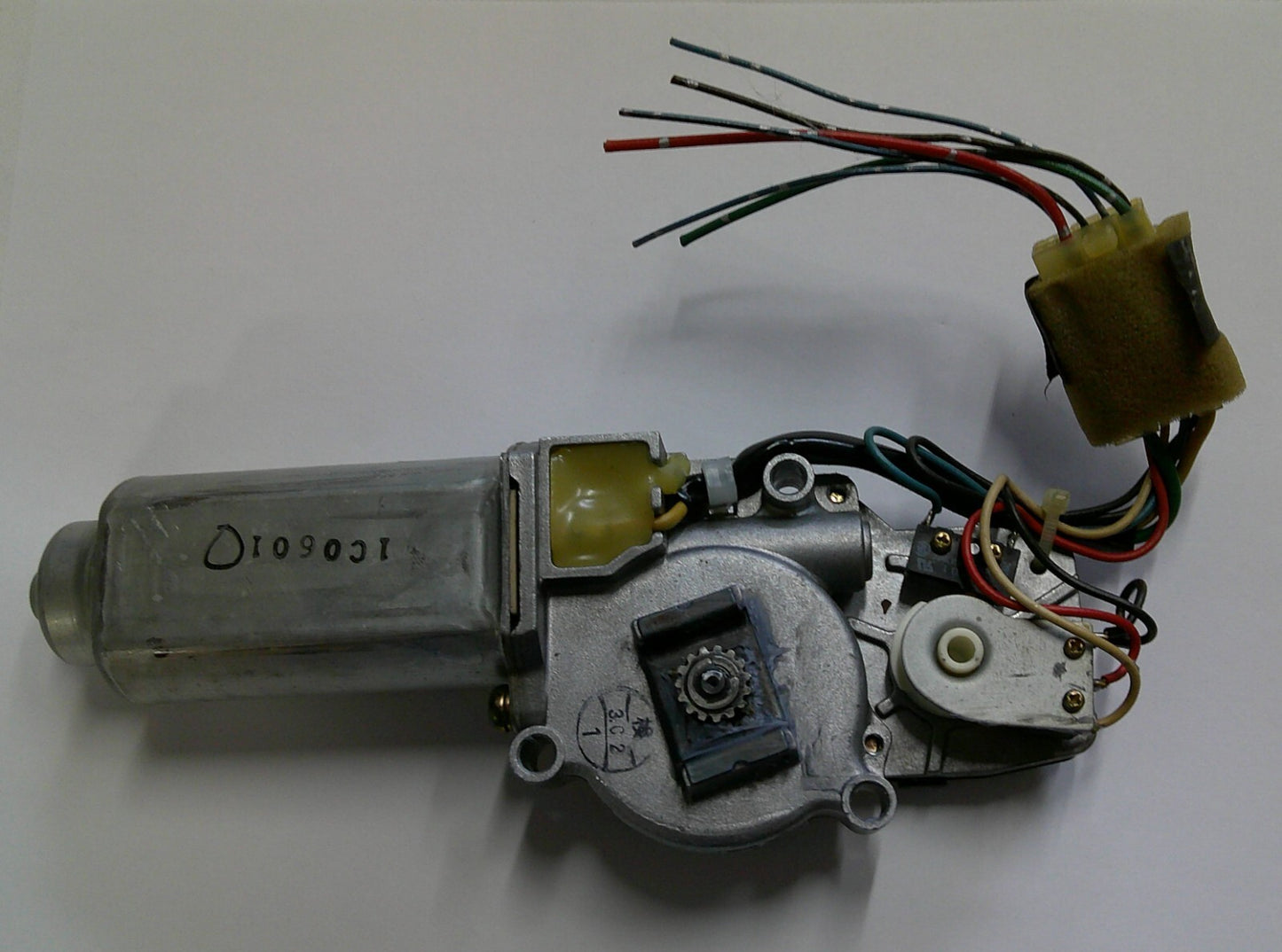97 - 04 MITSUBISHI DIAMANTE OEM FACTORY SUNROOF MOTOR TESTED FREE SHIPPING SM1
