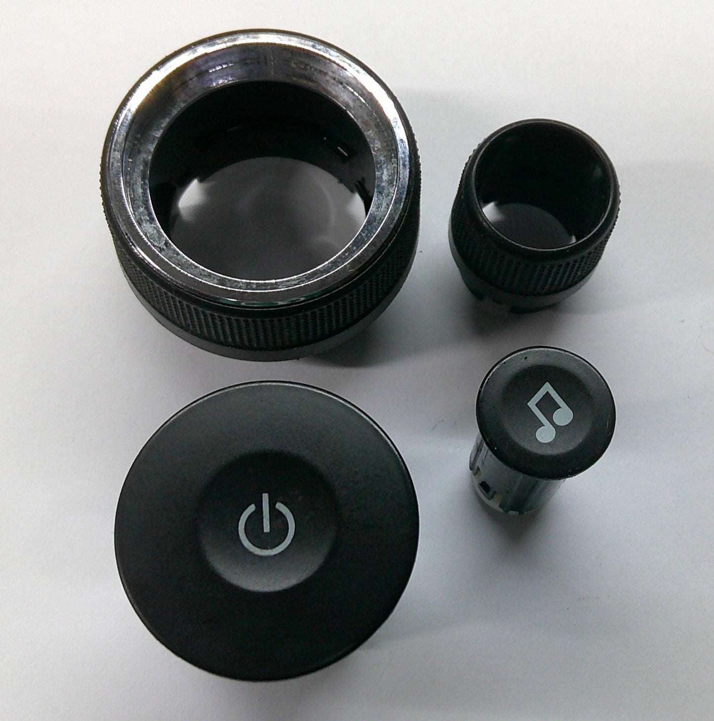2009 GMC YUKON RADIO STEREO CONTROL KNOB SET 20968152 OEM