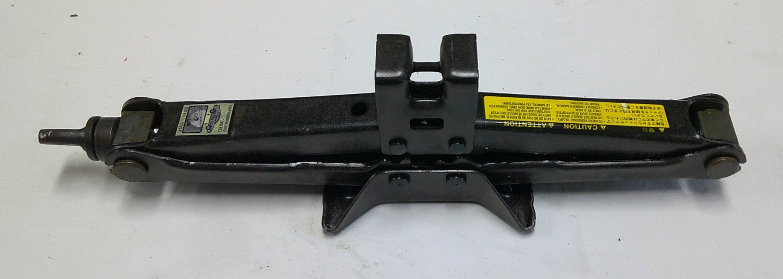 2003 - 2010 Pontiac Vibe OEM Spare Tire Emergency Jack 19205163 88969156 - RarePartsFinder.Com
