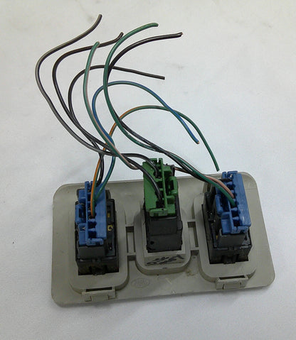 1999 - 2004 Land Rover Discovery Front Power Control Window Switch B2