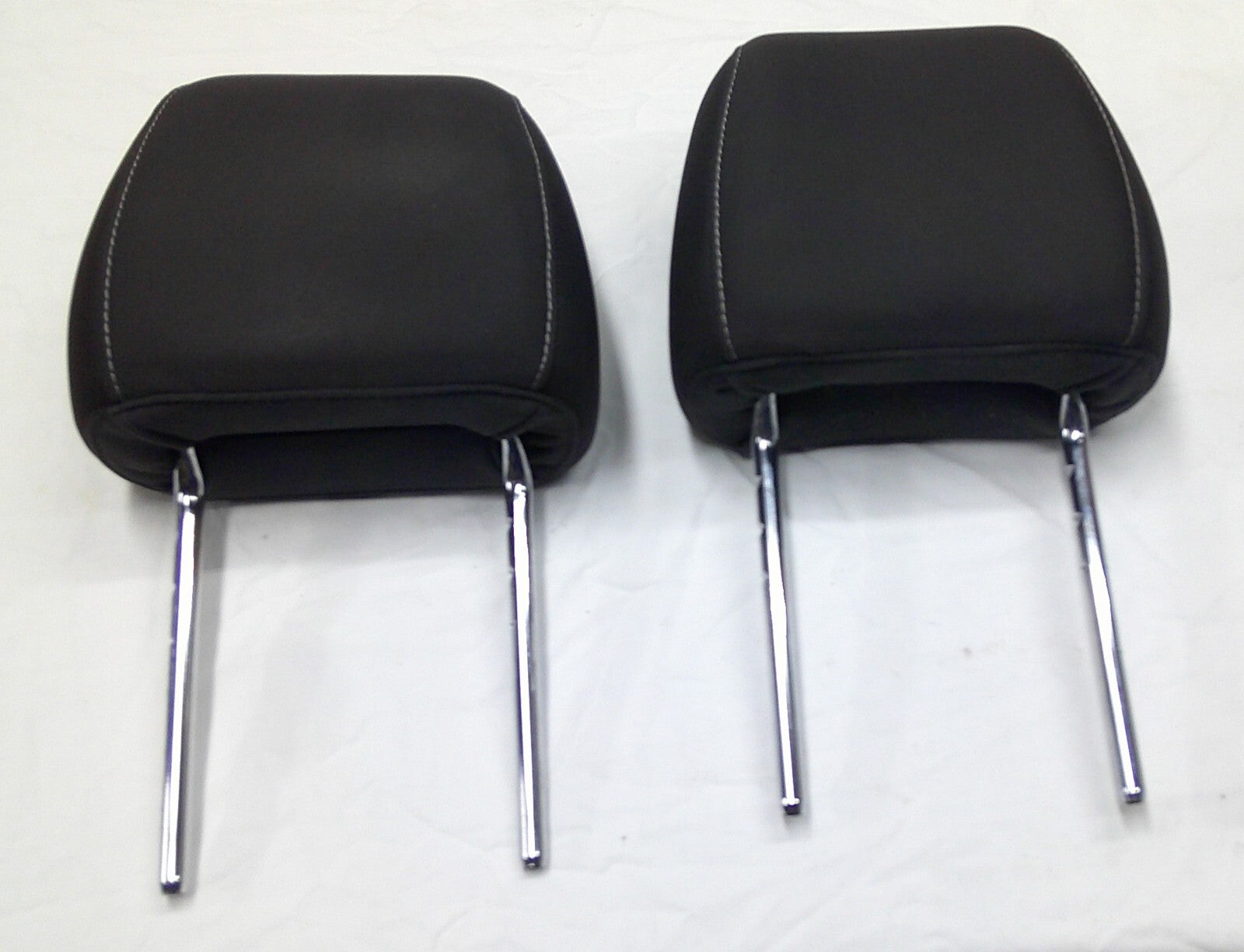 12 - 14 FORD FOCUS FRONT CLOTH HEADREST HEAD REST SET CLEAN OEM FREE SHIPPING!