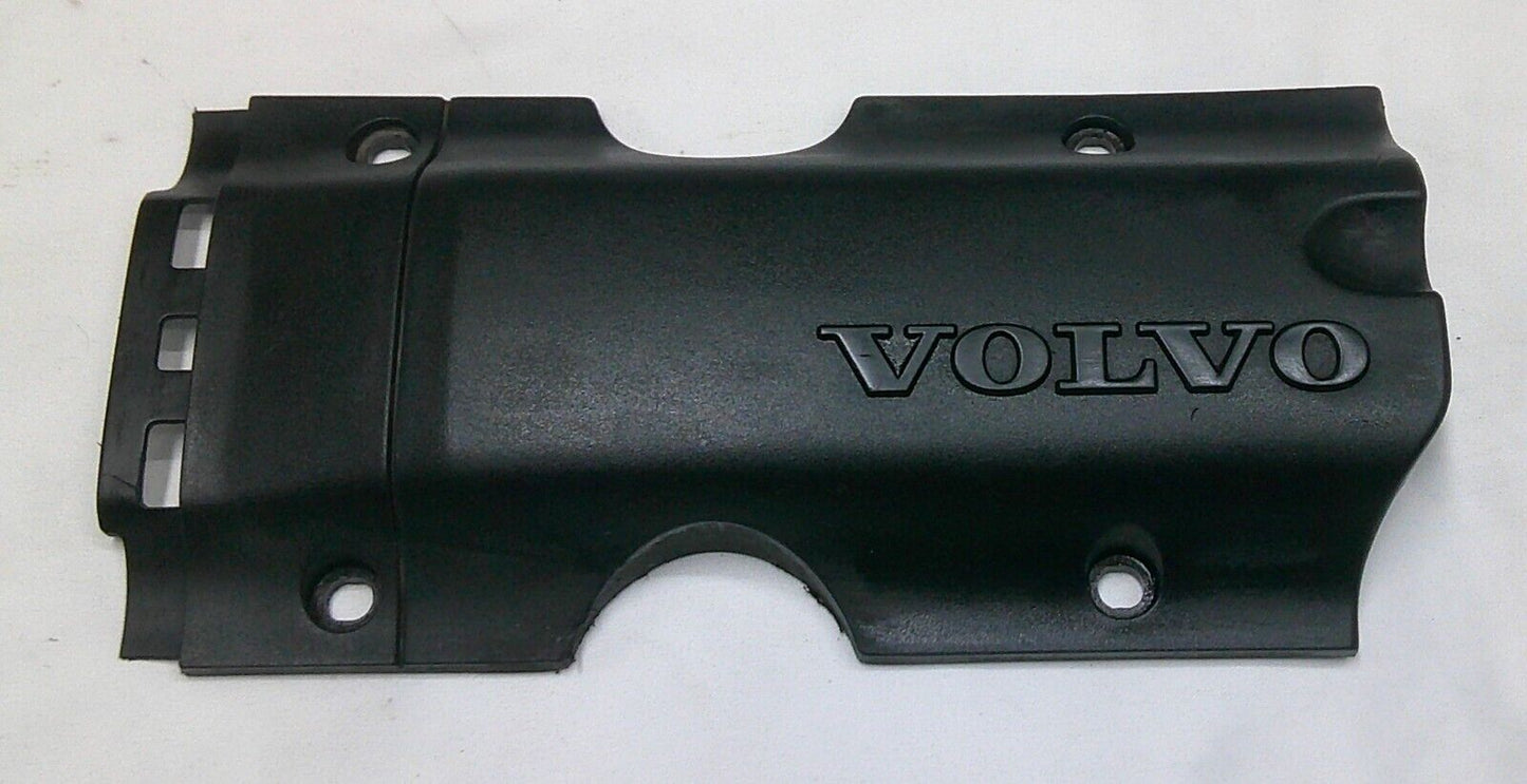 00 - 04 Volvo S40 V40 Engine Valve Cover 9207618 R2 - RarePartsFinder.Com