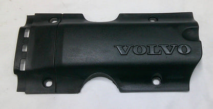 00 - 04 Volvo S40 V40 Engine Valve Cover 9207618 R2 - RarePartsFinder.Com