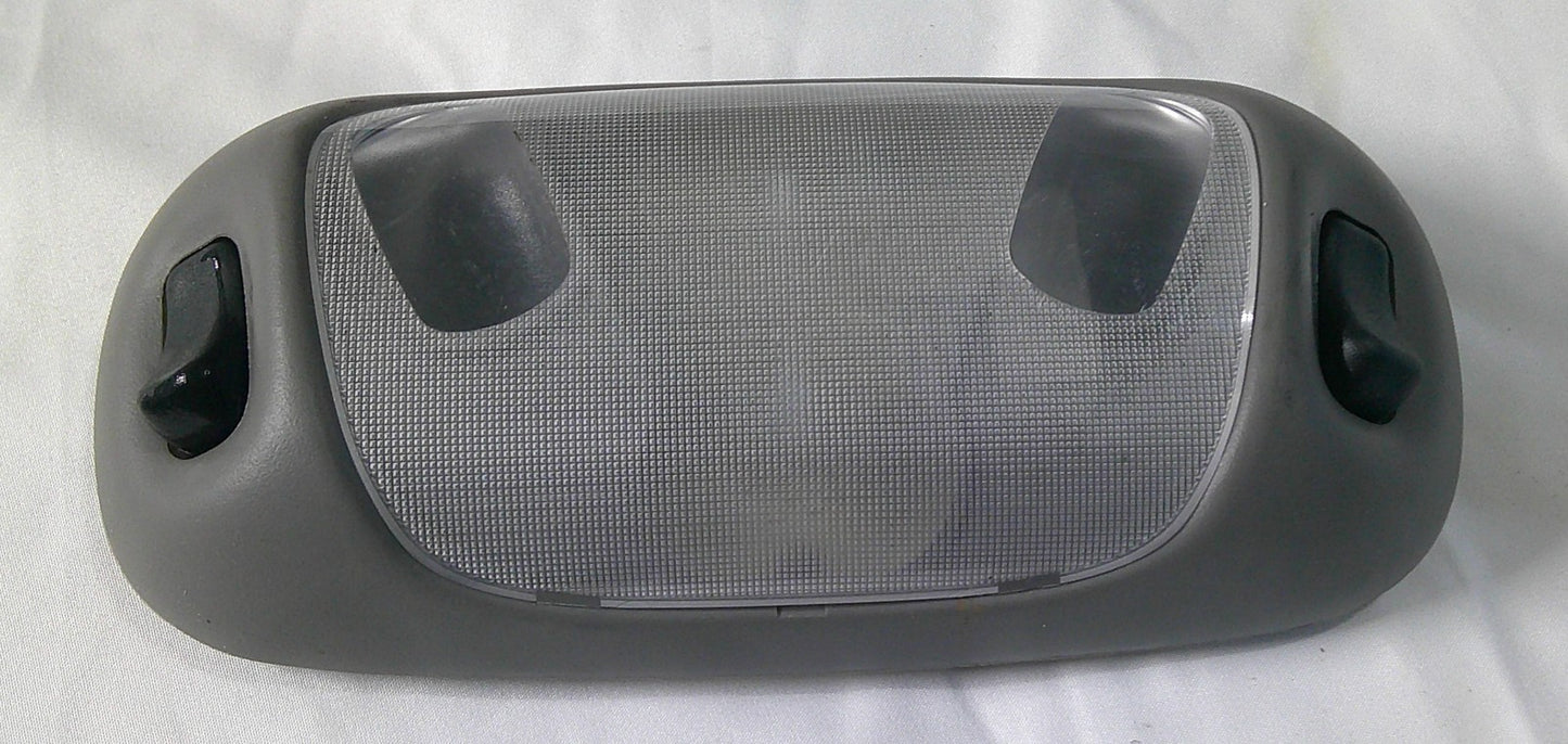 2005 - 2007 Ford F-150 Overhead Dome Light OEM 4L3Z-13776-BAC B10