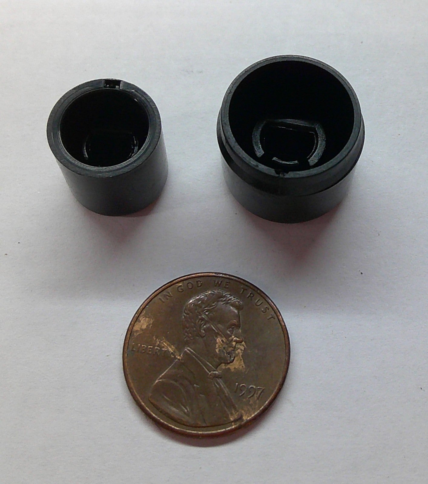 1998 TOYOTA CAMRY RADIO STEREO TUNER KNOB SET GENUINE OEM - RarePartsFinder.Com