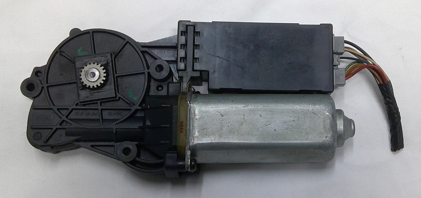 2008 - 2010 Saturn Vue 2012 - 2015 Chevy Captiva Sunroof Motor 19179561 SM3