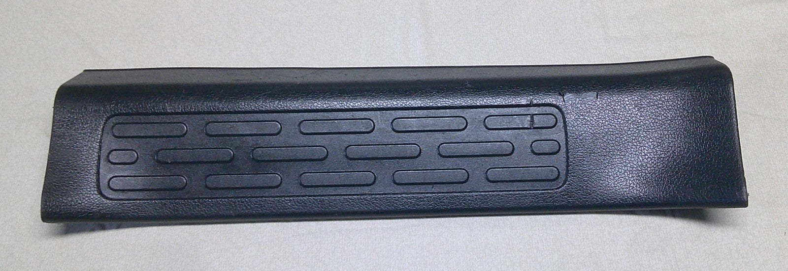 06-14 Honda Ridgeline Rear LH Driver  Sill Step Molding Black 84261-SJC-A01ZB B2