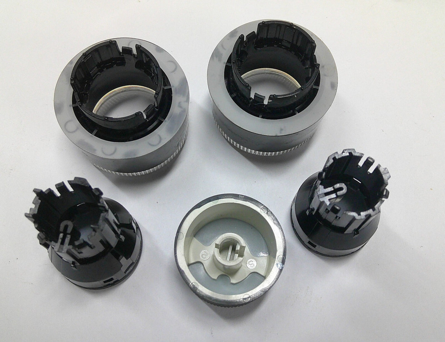 2005 - 2010 HONDA ODYSSEY STEREO RADIO TUNER KNOB SET FREE SHIPPING!