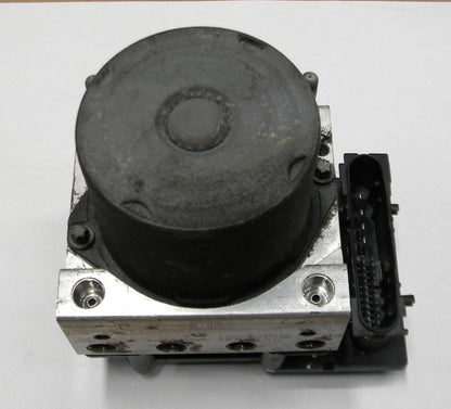 2005 - 2006 Subaru Legacy ABS Anti-Lock Brake Pump Control  27534-AG02A  M13