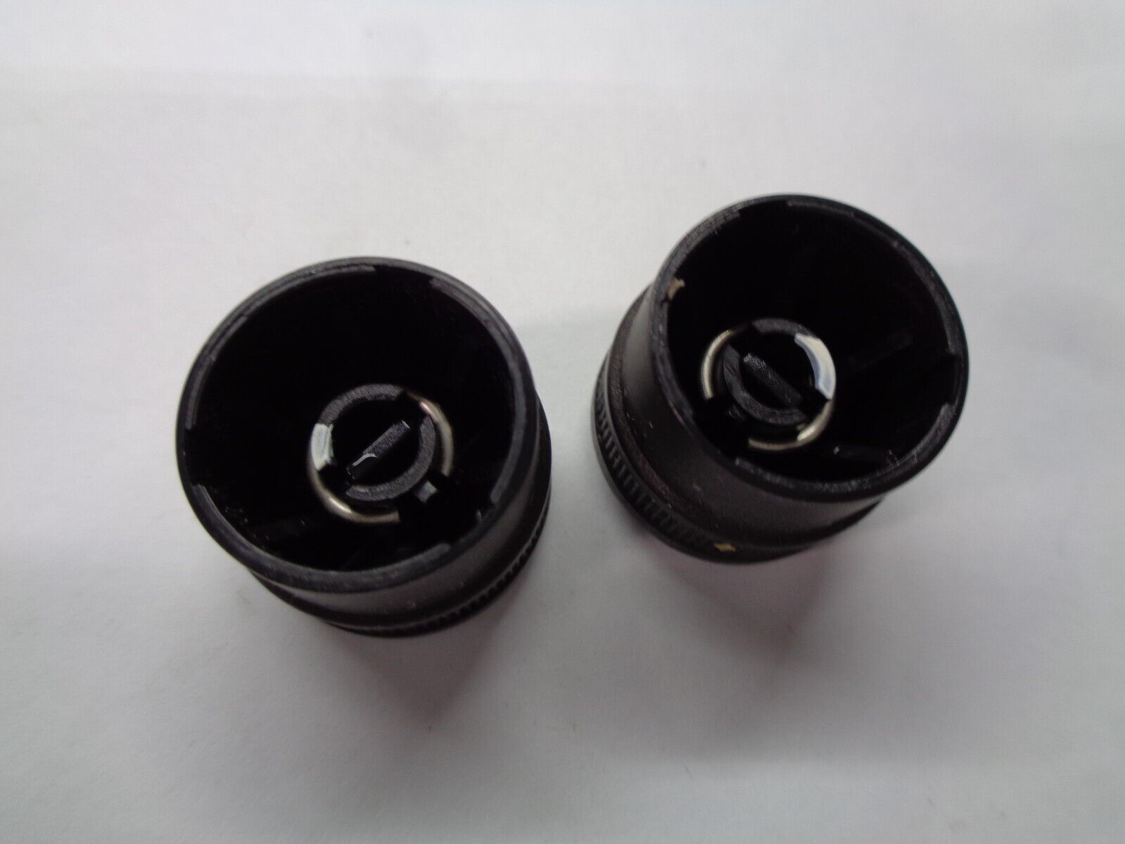 2009 - 2011 KIA RIO RADIO STEREO TUNER CONTROL KNOB SET OEM FREE SHIPPING! - RarePartsFinder.Com