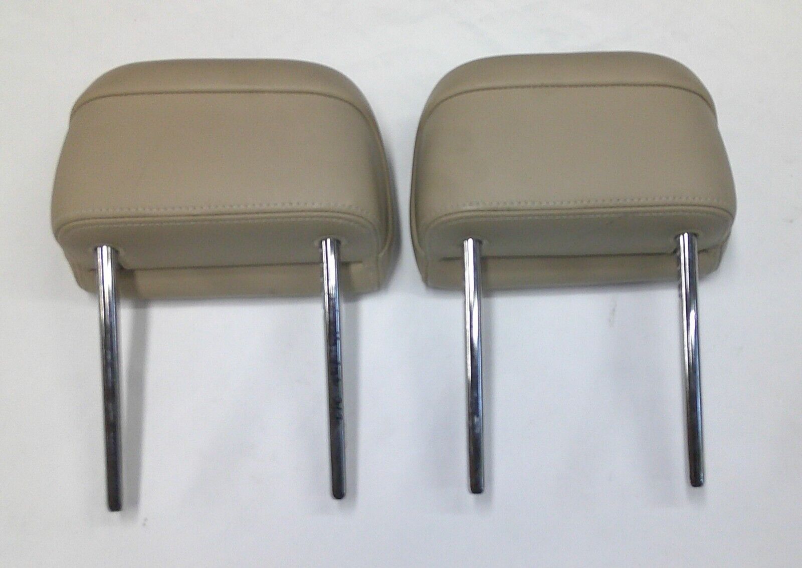 10 - 16 BUICK LACROSSE REAR HEADREST HEAD REST SET LEATHER OEM FREE SHIPPING! - RarePartsFinder.Com