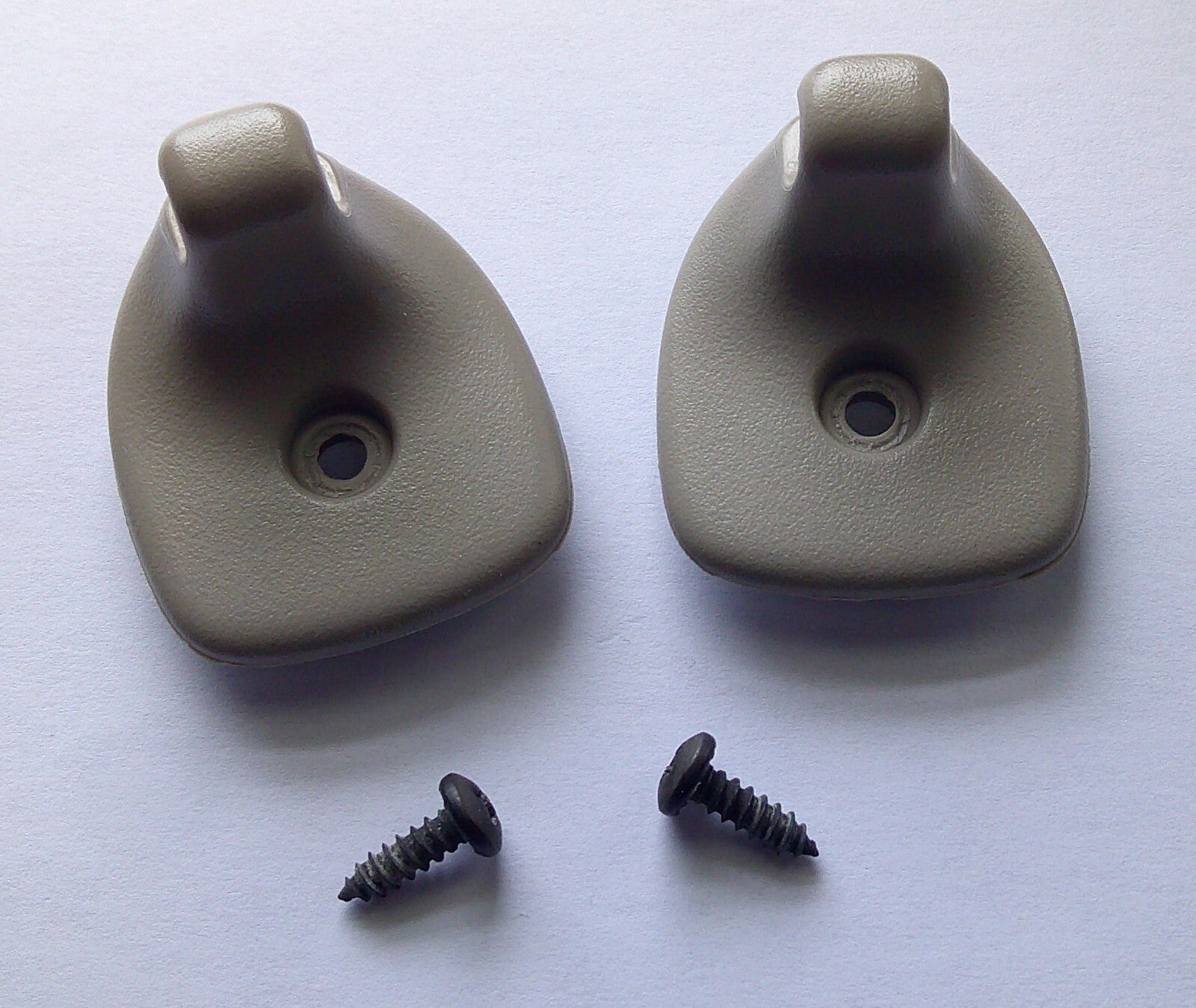 Nitro Commander Grand Cherokee Liberty Sun Visor Clip Set OEM 5139219AA SC1