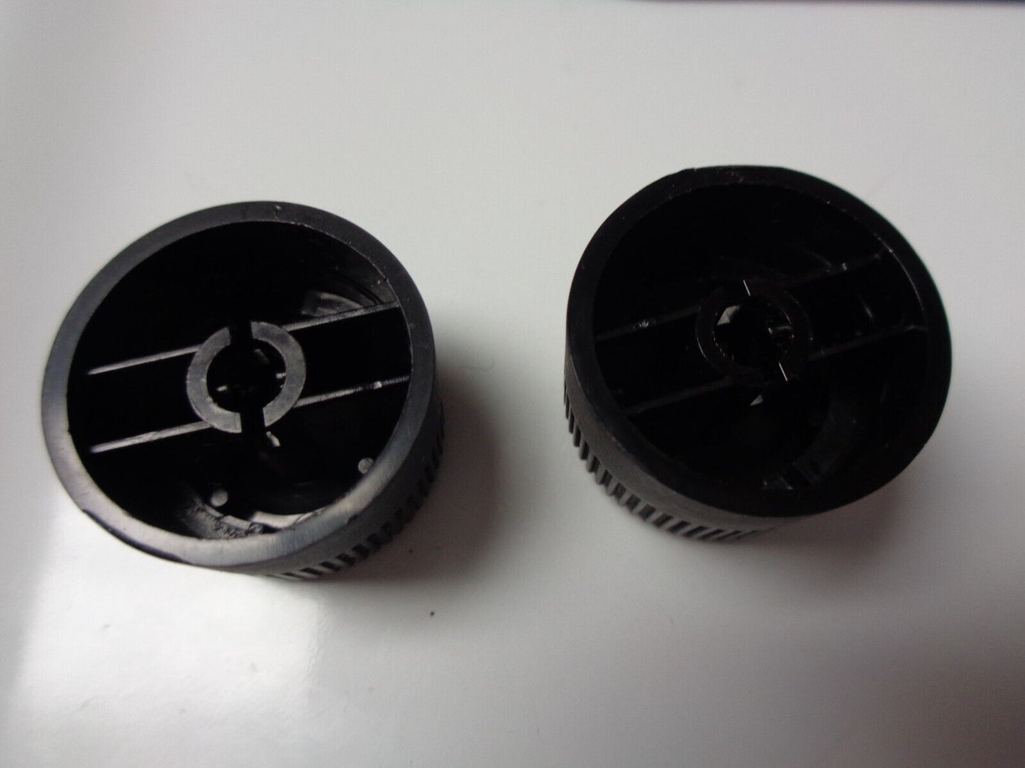 2008 2009 2010 HYUNDAI ELANTRA RADIO STEREO CONTROL KNOB SET OEM FREE SHIPPING! - RarePartsFinder.Com